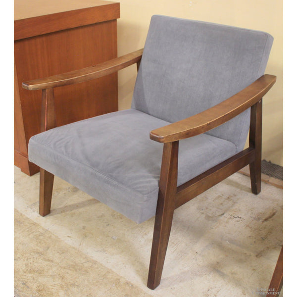 Mobilia Design Gray Mid-Century Accent Chair