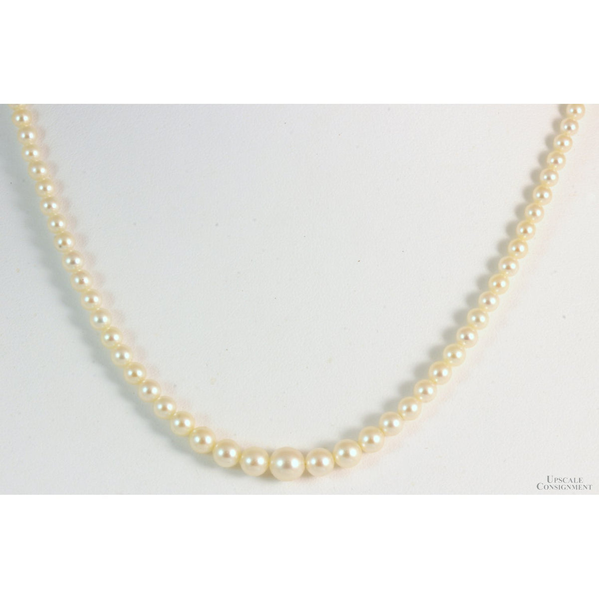 18"(l) 2.5mm - 6.5mm Graduated Saltwater Akoya Pearl Strand - 10K White Gold Clasp