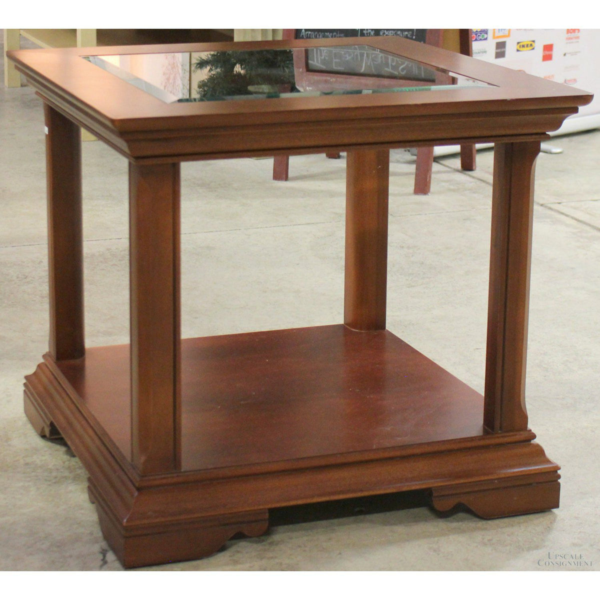 Thomasville Square End Table w/Glass Insert Top