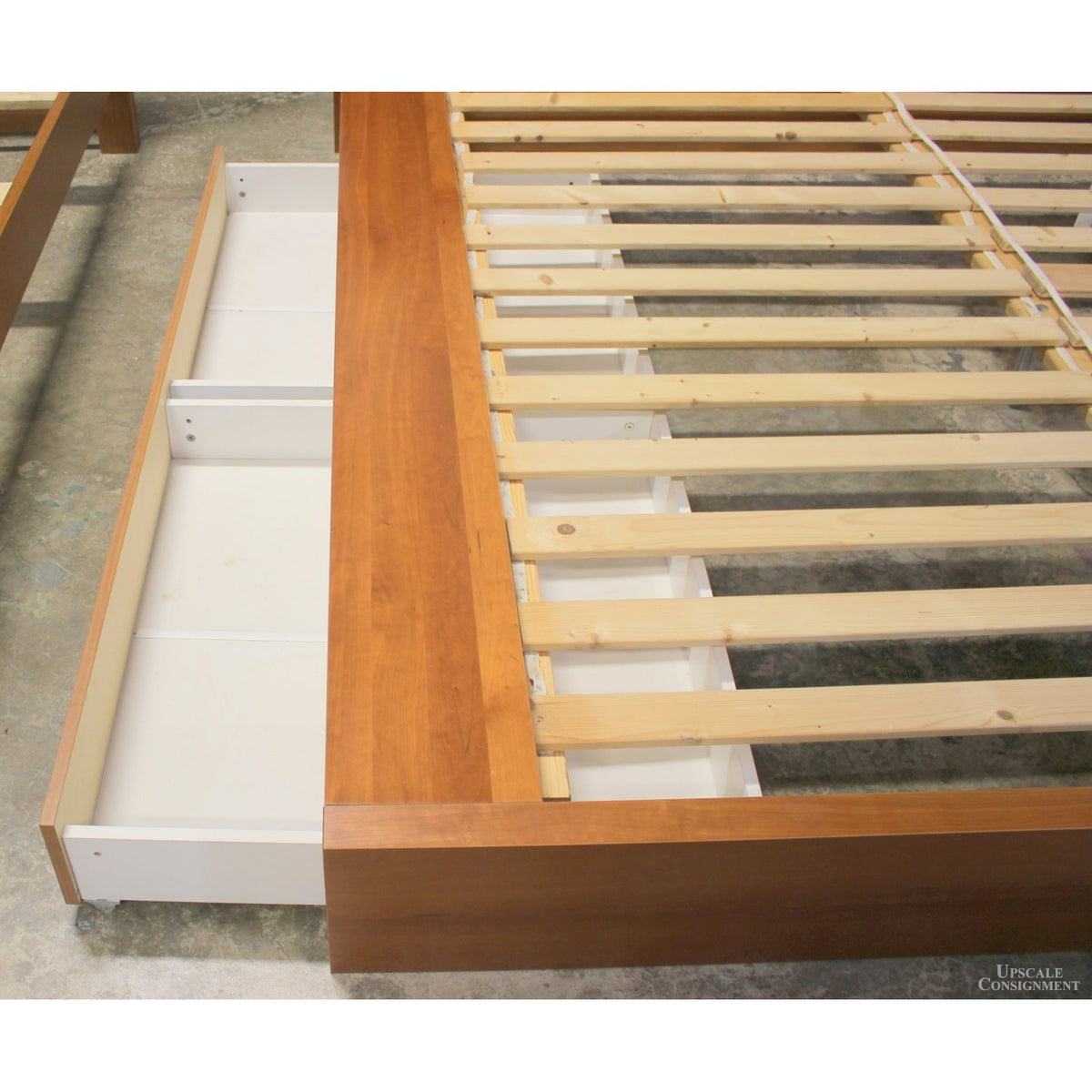 Bed Concept King Size Platform Bed w/Storage