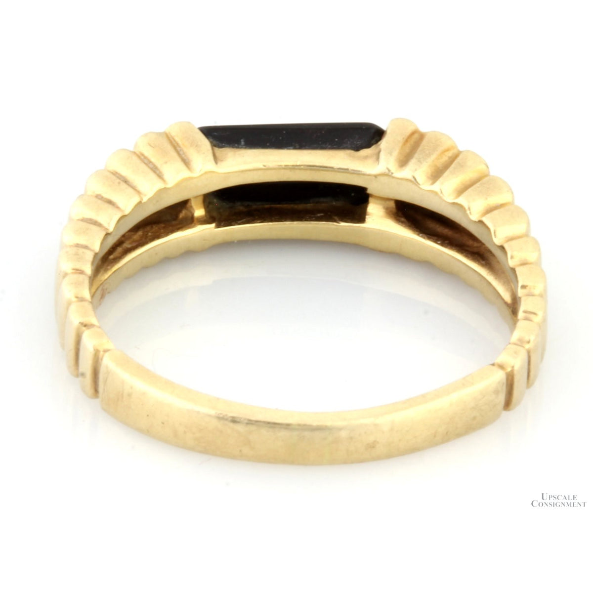 14K Yellow Gold Black Onyx Chalcedony Ribbed Band