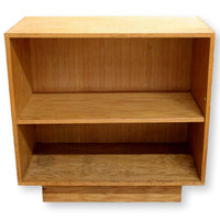 Single Shelf Bookcase on Pedestal