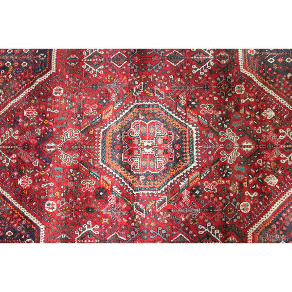 5' 11'' X 8' 10'' Handmade Kashgai Area Rug