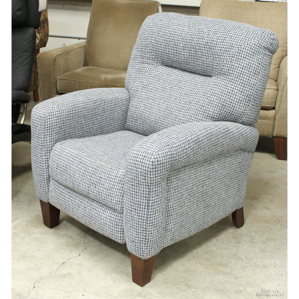 Southern Motion Houndstooth Pattern Recliner
