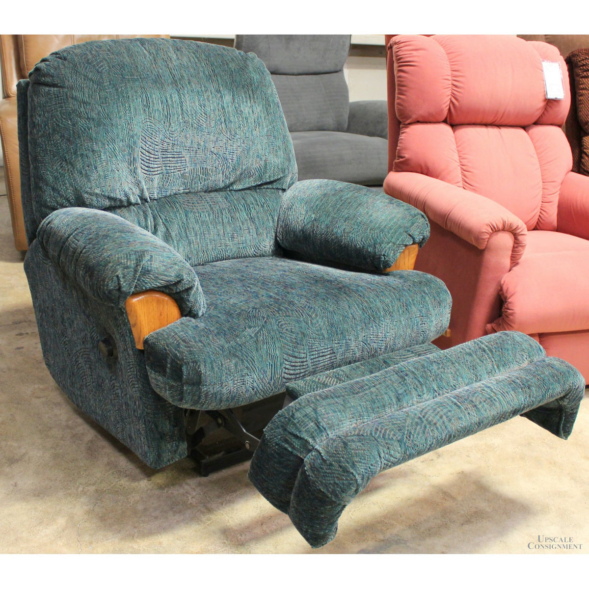 Green Recliner w/Oak Arms