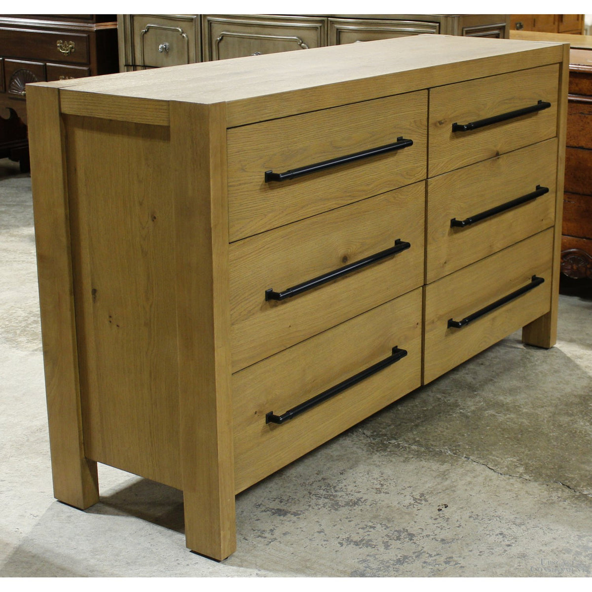 Riverside Furniture 'Davie' Dresser