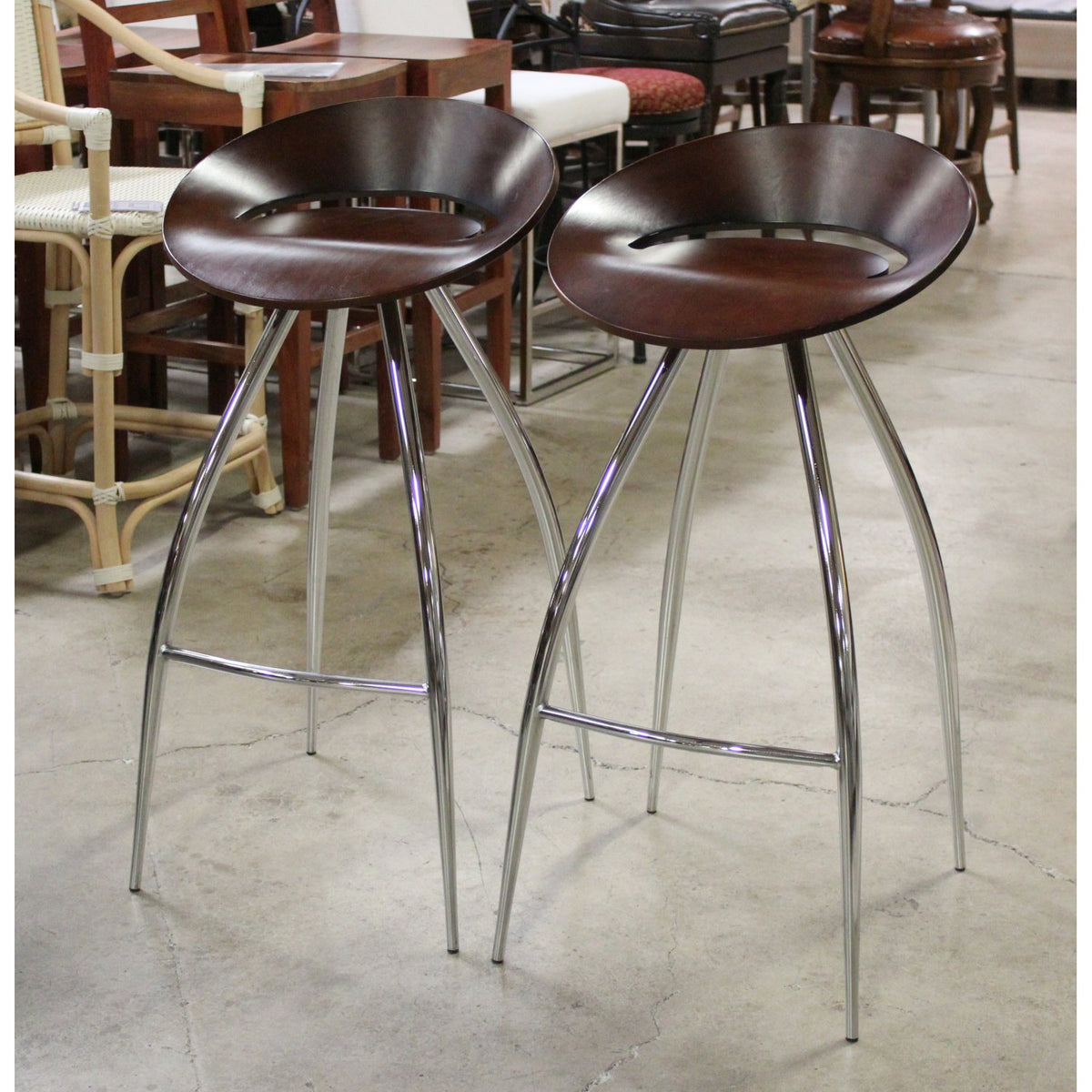 Design Group Italia Pair of Lyra Bar Stools
