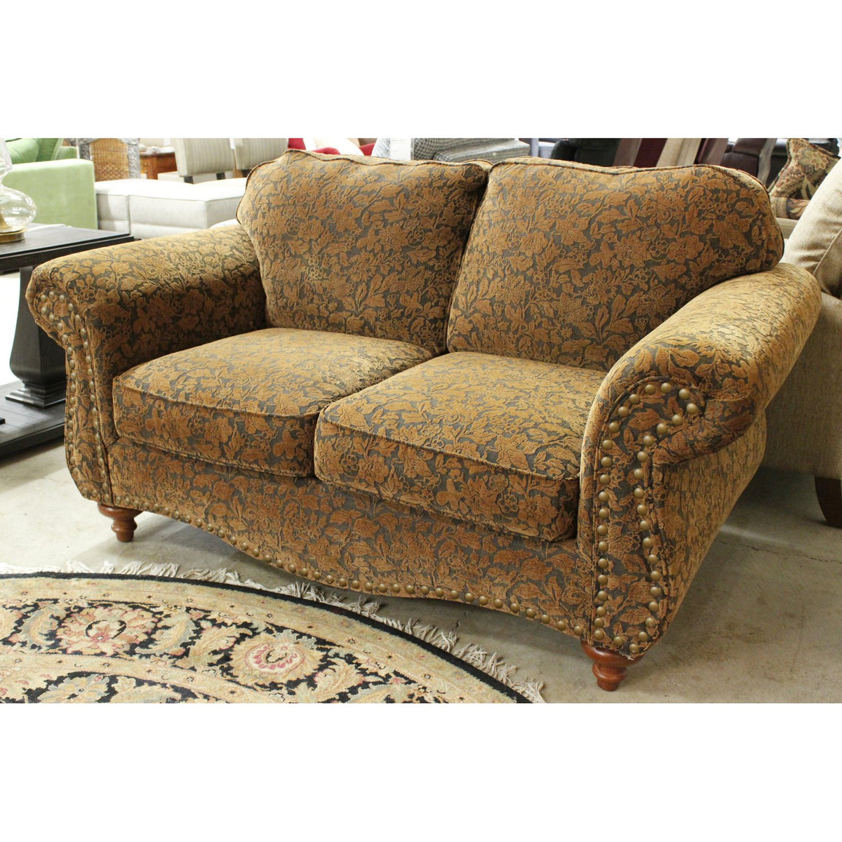 Tapestry Loveseat w/Nailhead Accent