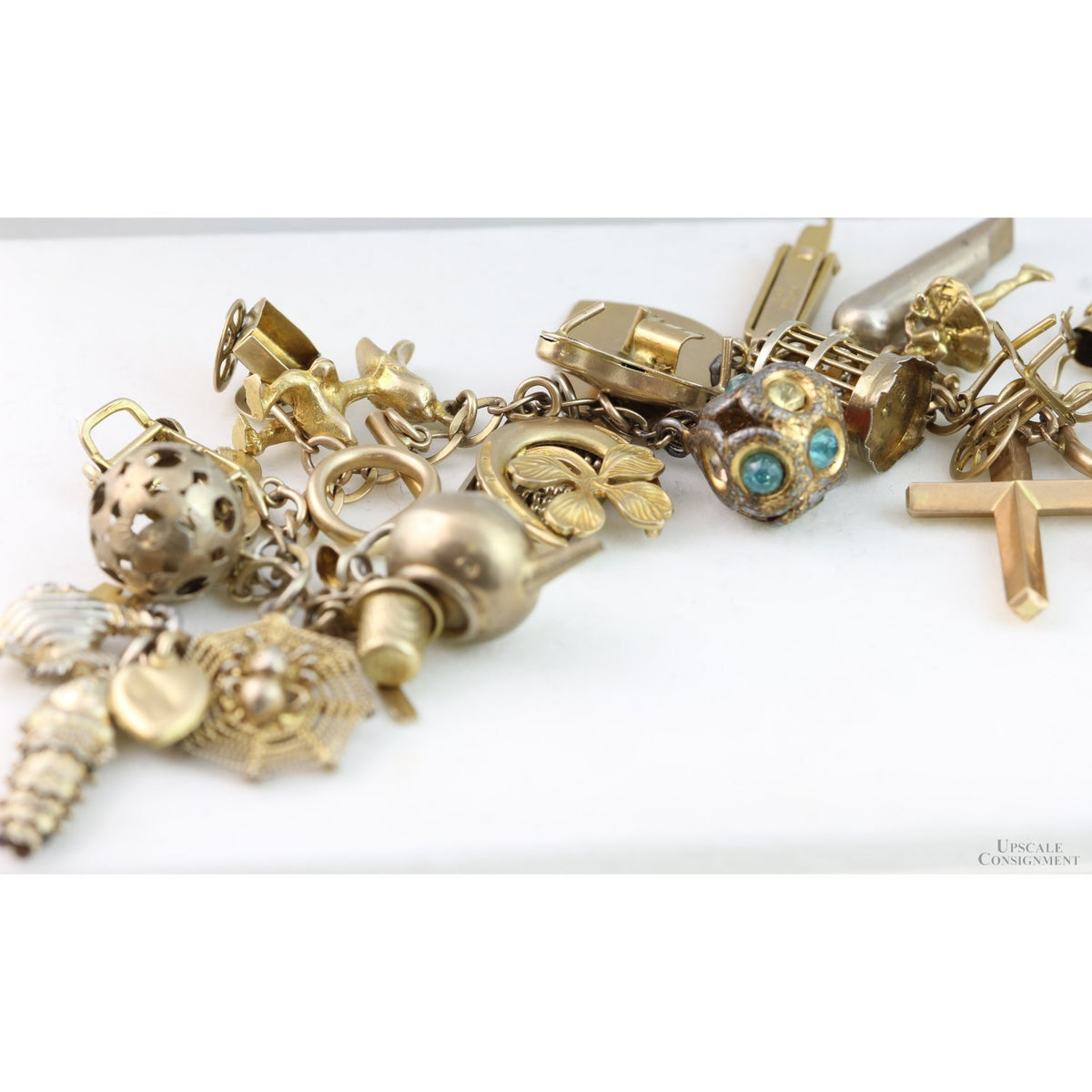 Vintage 10K Gold Charm Bracelet - 31 Charms c. 1960s