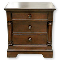 3 Drawer Nightstand w/Pillars