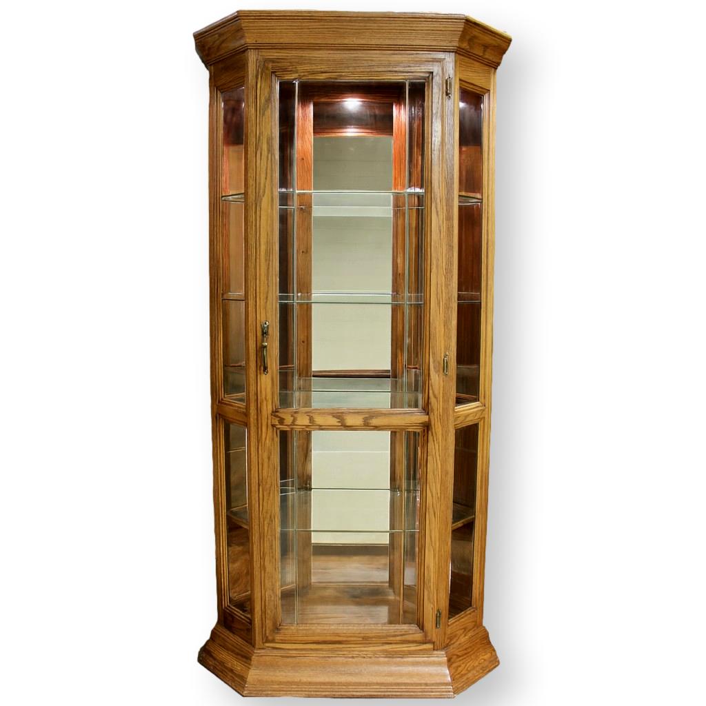 Oak Corner Curio w/Leaded Glass