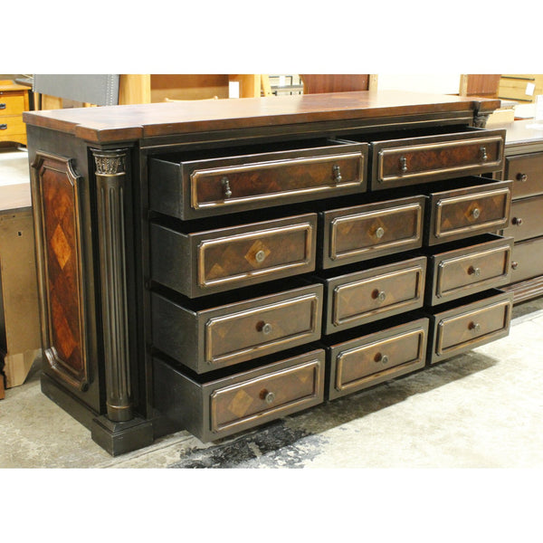 11 Drawer Dresser w/Columns