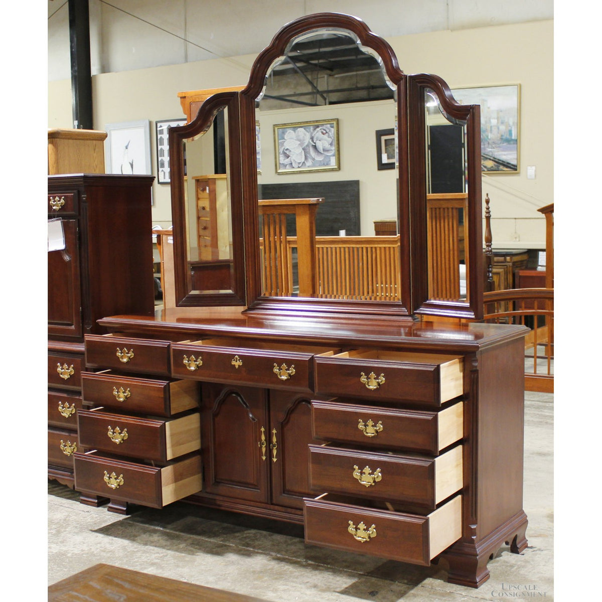 Sumpter Furniture Mahogany Triple Dresser w/Tri-fold Mirror