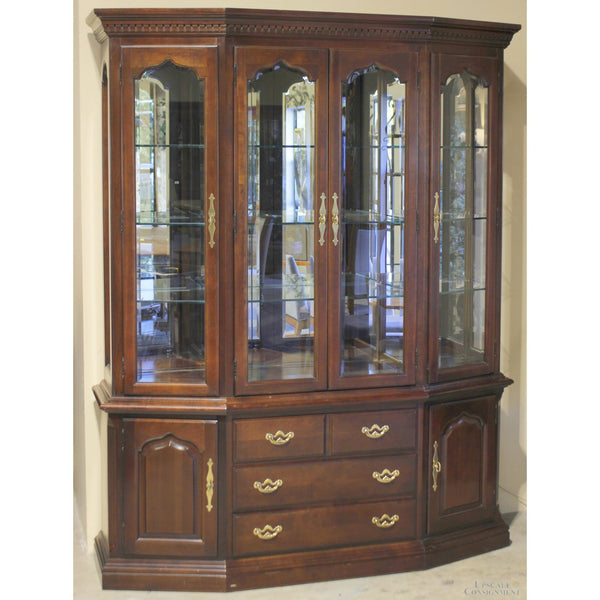 Thomasville Dark Mahogany China Cabinet