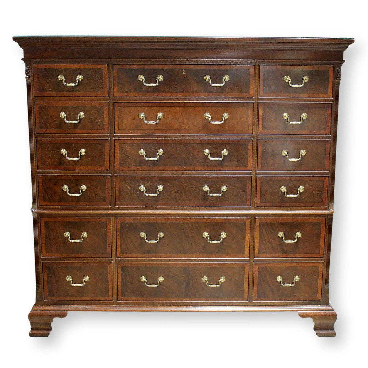 Ethan Allen 18 Drawer Dresser