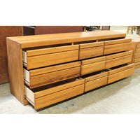 Oak 9 Drawer Dresser