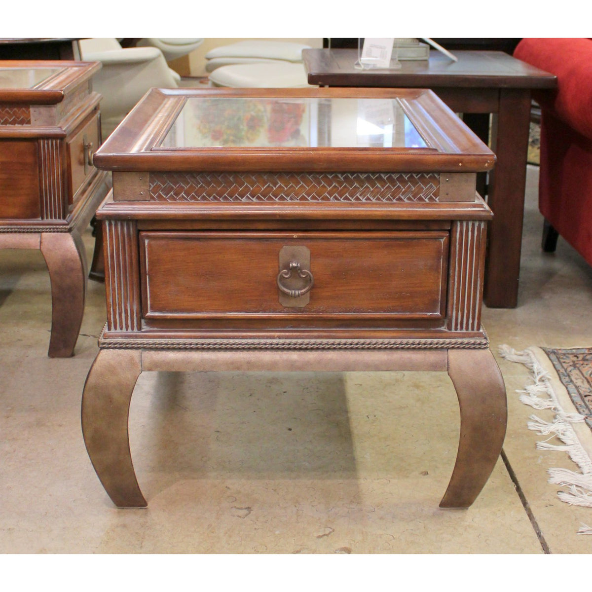 End Table w/Glass Insert