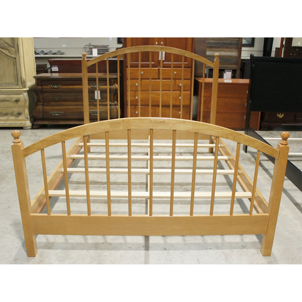 Queen Size Maple Spindle Bed