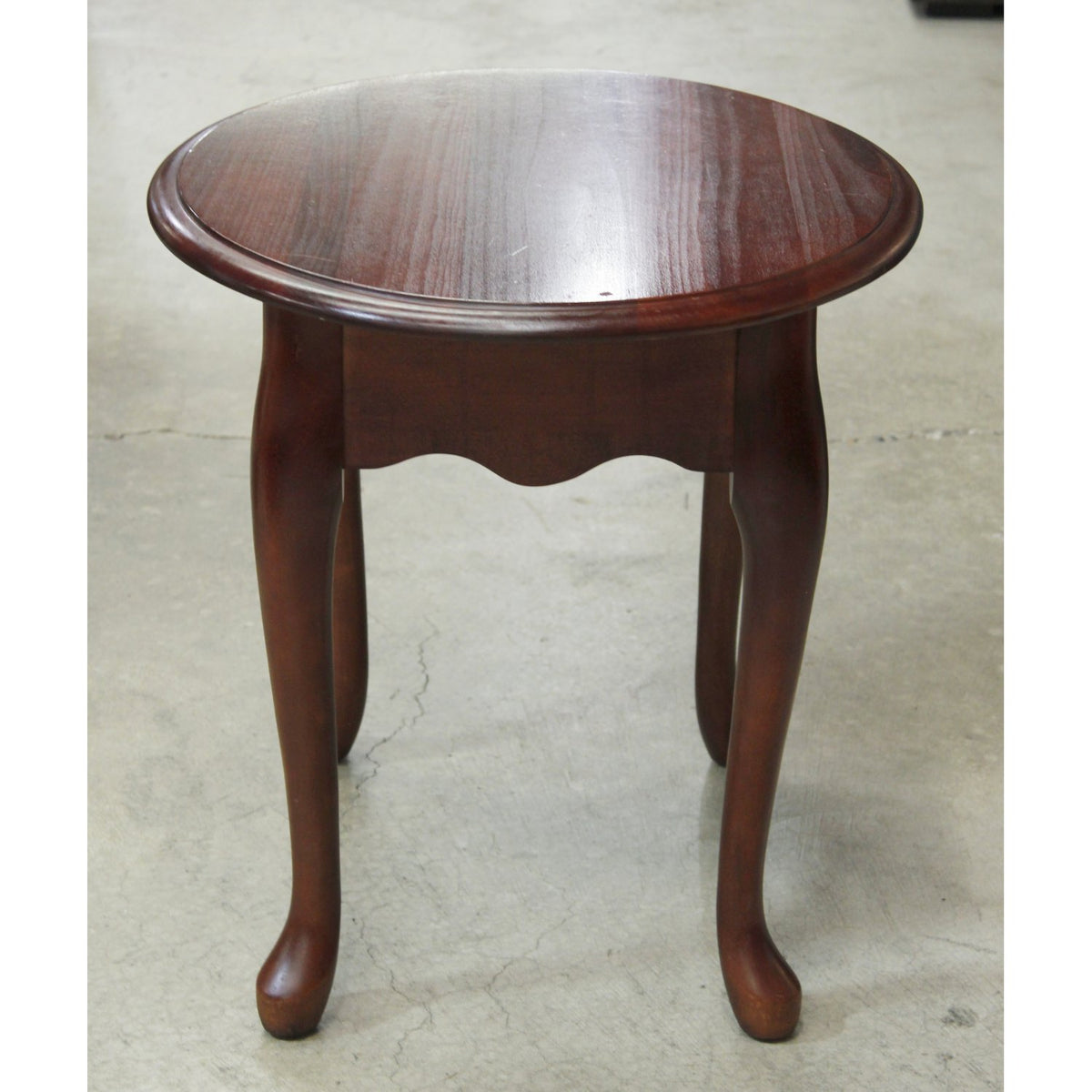 Queen Anne Oval End Table