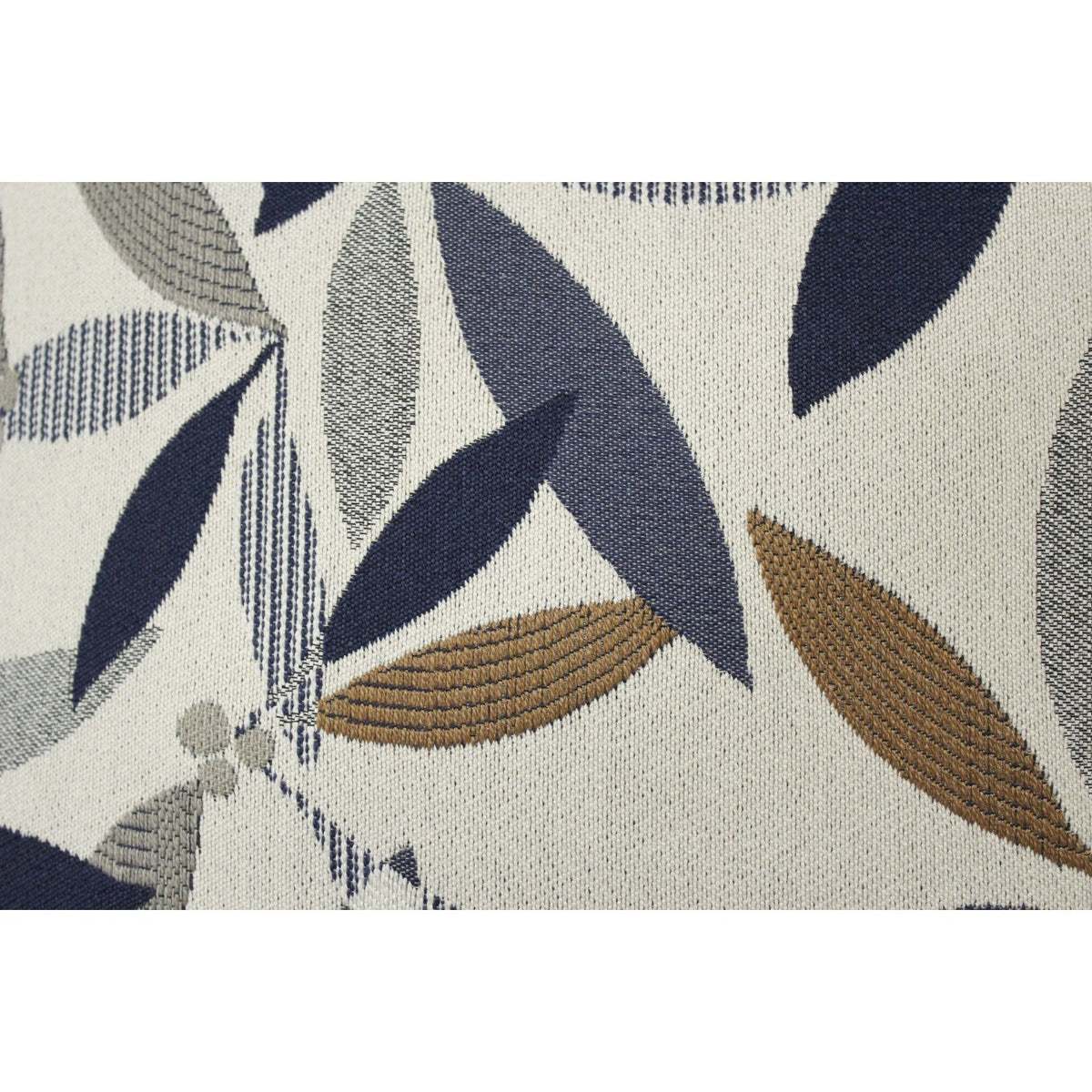 La-Z-Boy Tapestry Chair w/Pillow