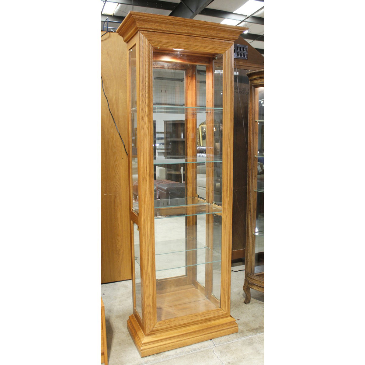 Illuminated Furniture Side Doors Curio Cabinet