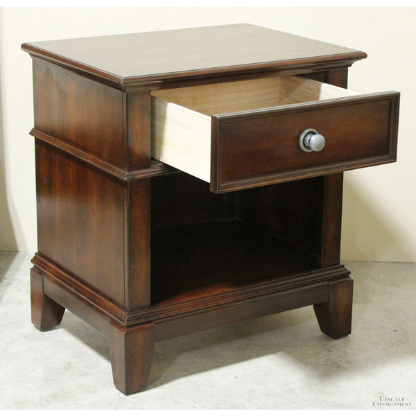 Dark Finish Nightstand w/Drawer