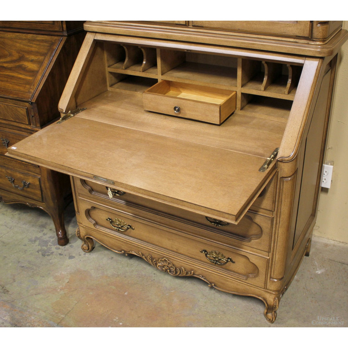 Custom Craft Lighted Secretary Desk w/Hutch