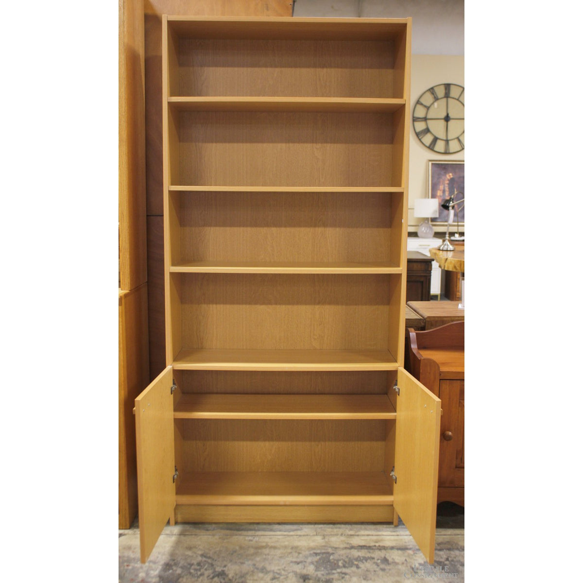 Bookshelf w/Cabinet