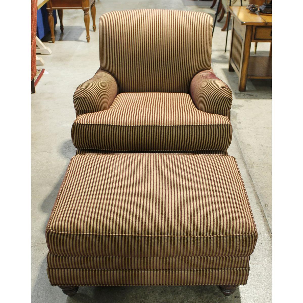 Ethan Allen Club Chair w/Ottoman