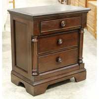 3 Drawer Nightstand w/Pillars