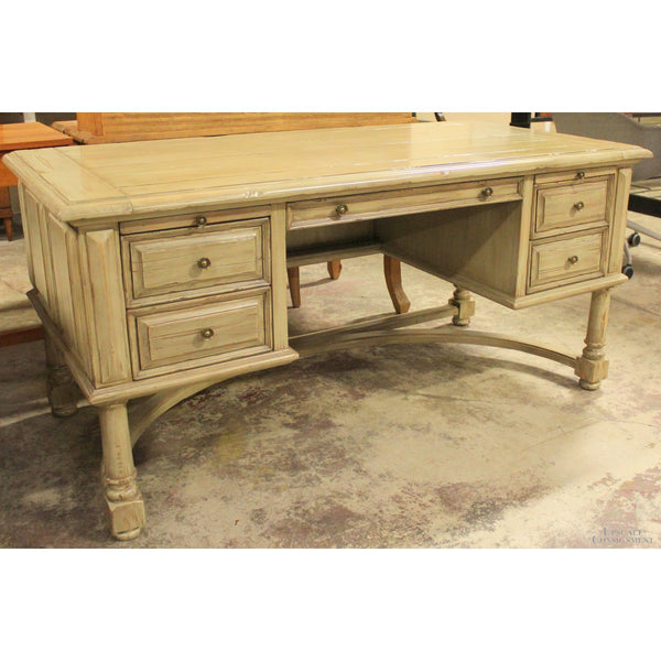 Lorts Executive Desk