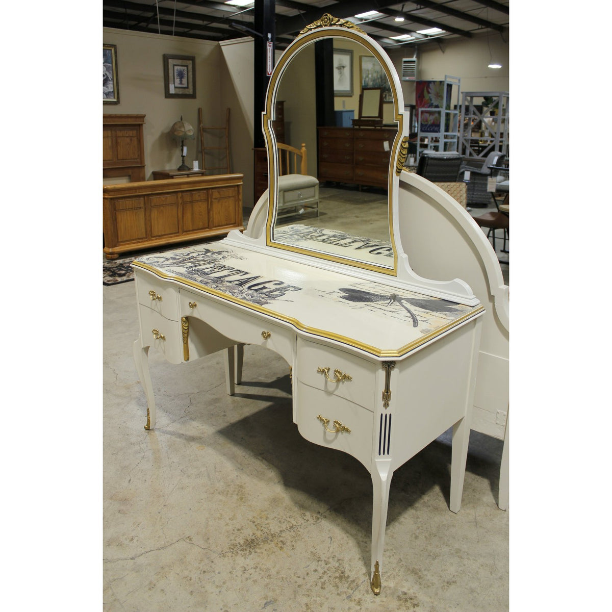 French Motif Vanity w/Stool