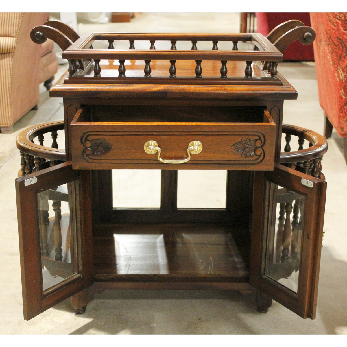 Mahogany Accent Cabinet w/Glass Doors & Tray