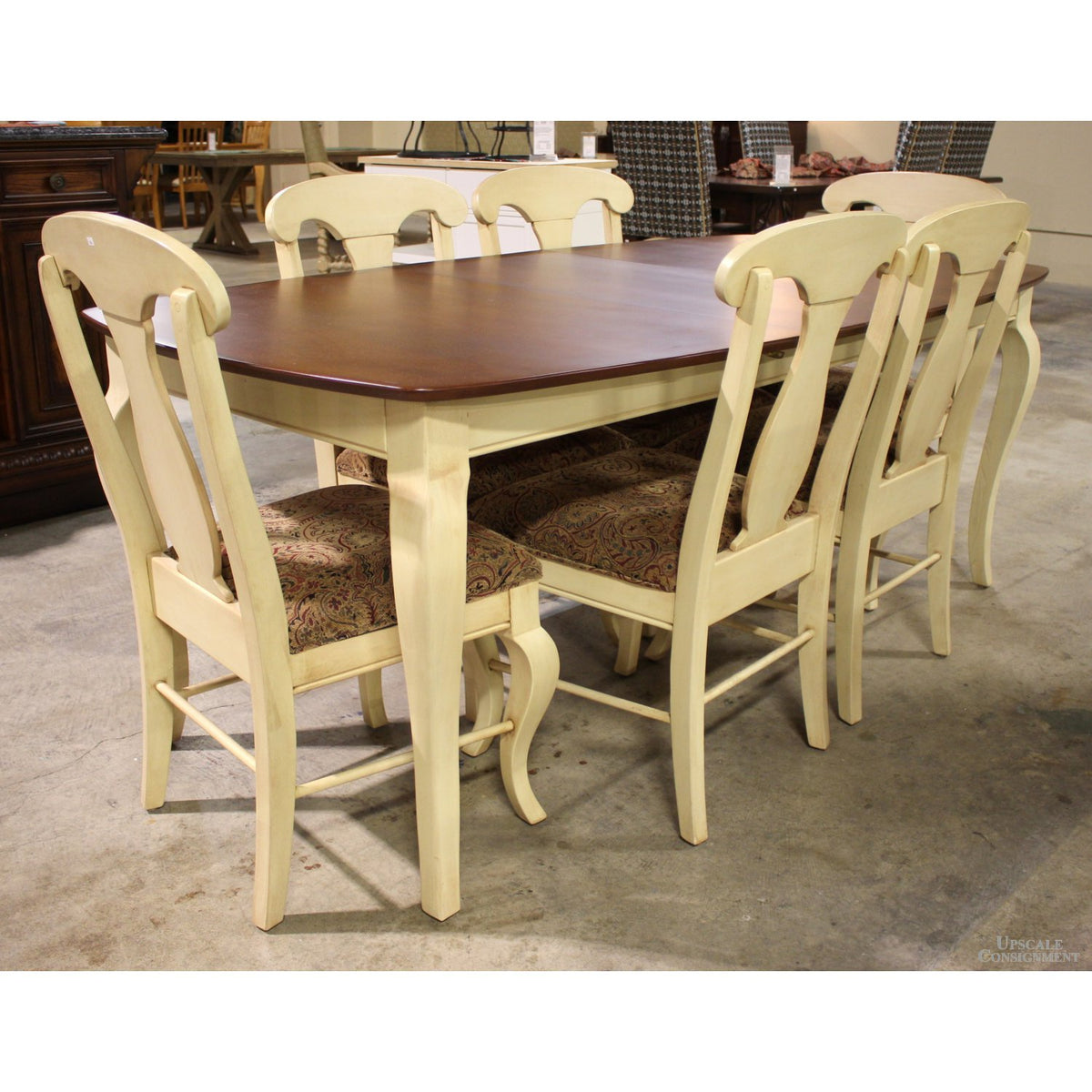 Dining Table w/6 Chairs