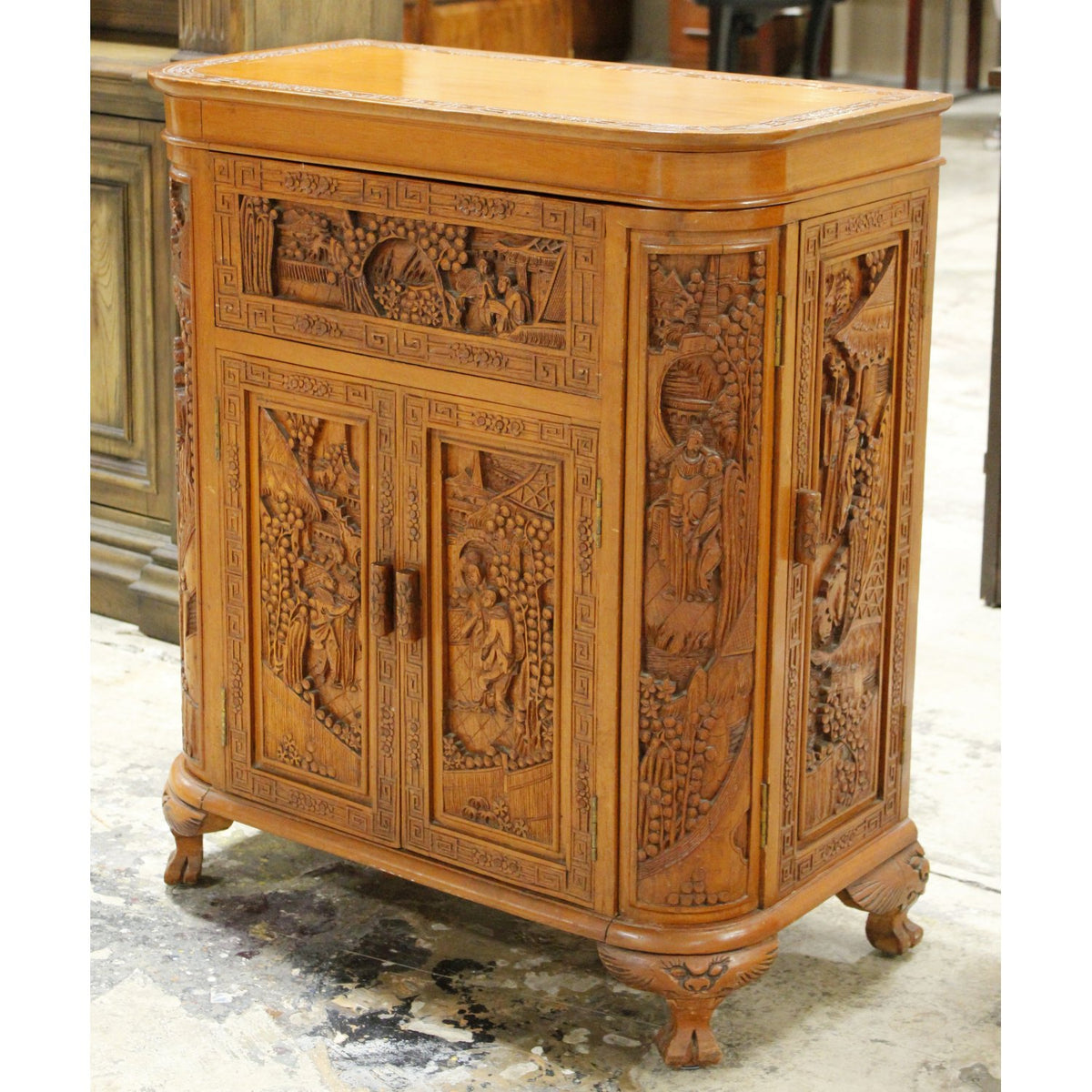 Asian Style Ornately Carved Bar Cabinet w/Elevator Lift