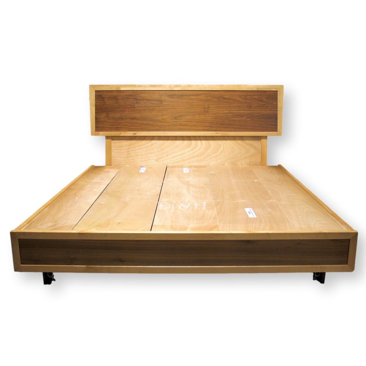 Whittier Wood Furn. 'Addison Duet' King Platform Bed