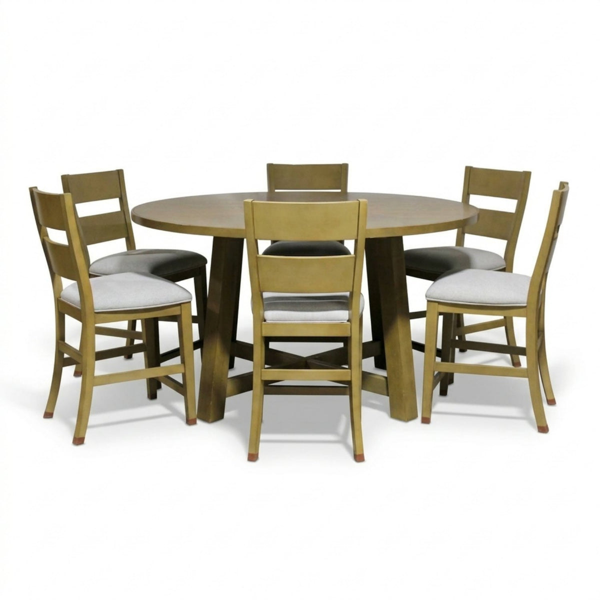 Green River Furniture 'Wellington' Round Counter Height Dining Table w/6 Chairs