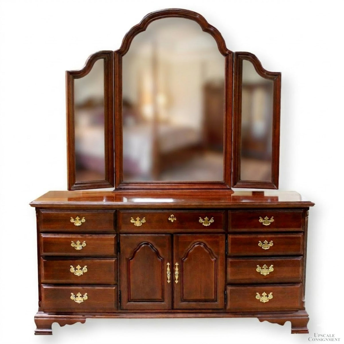 Sumpter Furniture Mahogany Triple Dresser w/Tri-fold Mirror