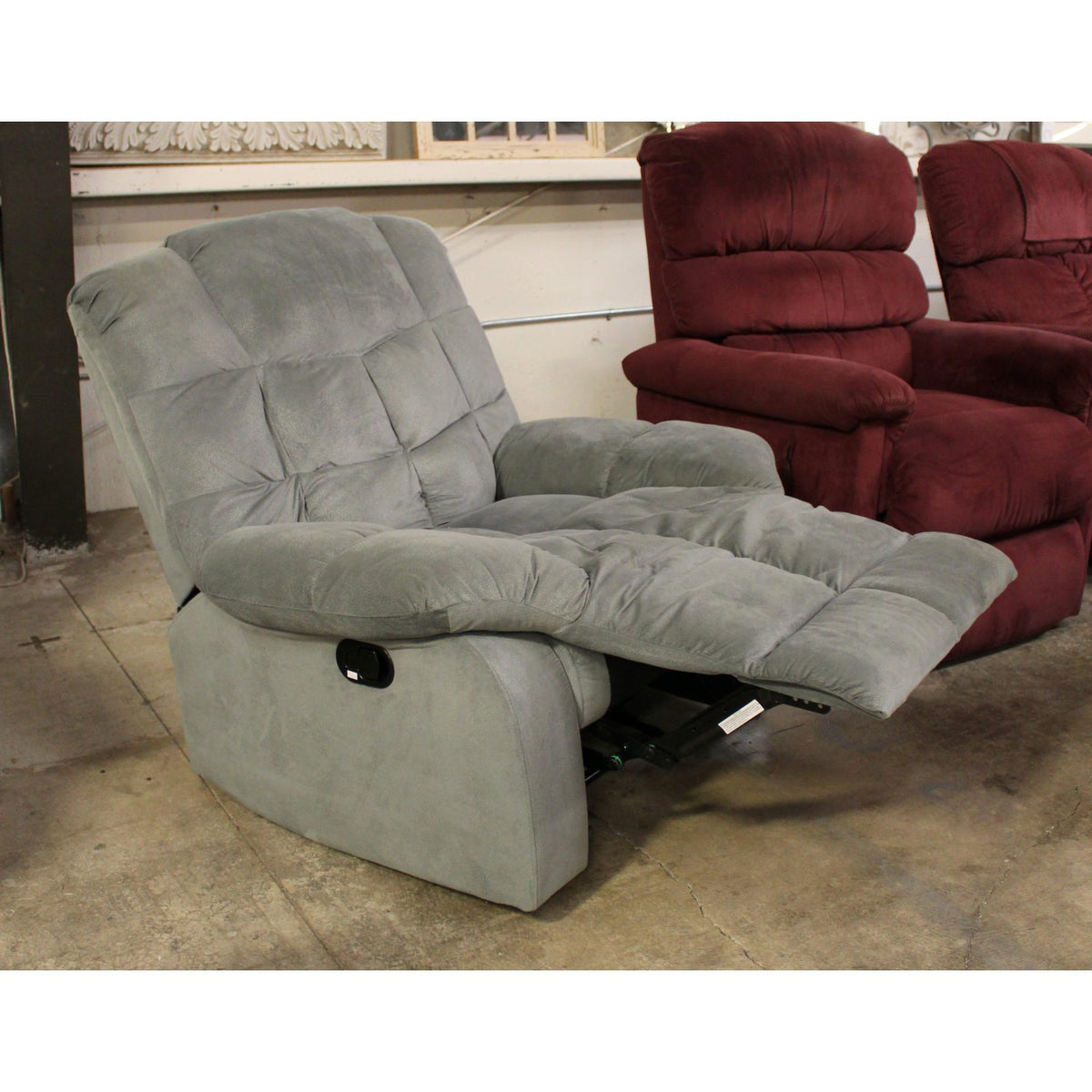 Square Tufted Recliner