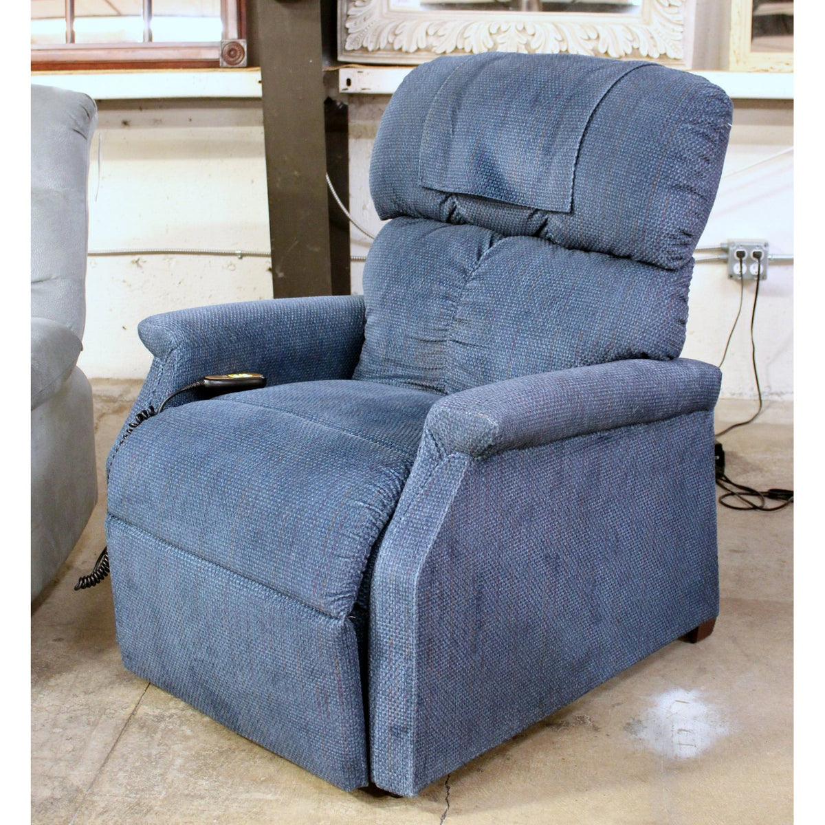 Golden Technologies Blue Power Lift Recliner