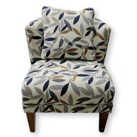 La-Z-Boy Tapestry Chair w/Pillow
