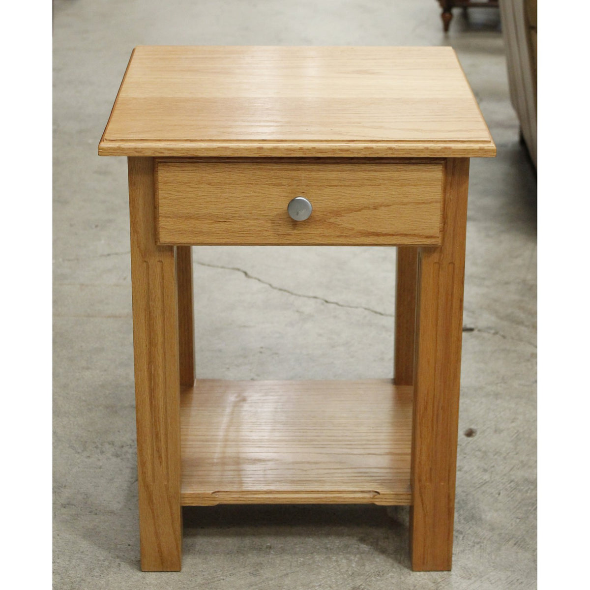 Square Oak Nighstand w/Drawer