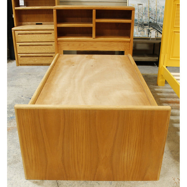 Oak Twin Captain's Bed W/Drawers
