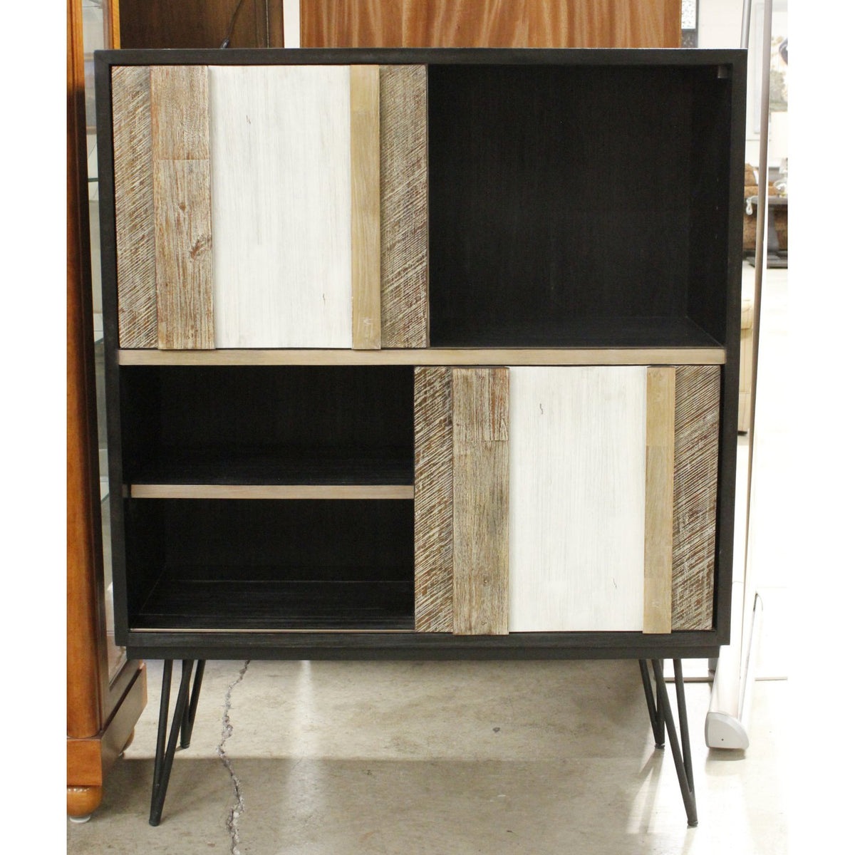 Double Sliding Door Cabinet