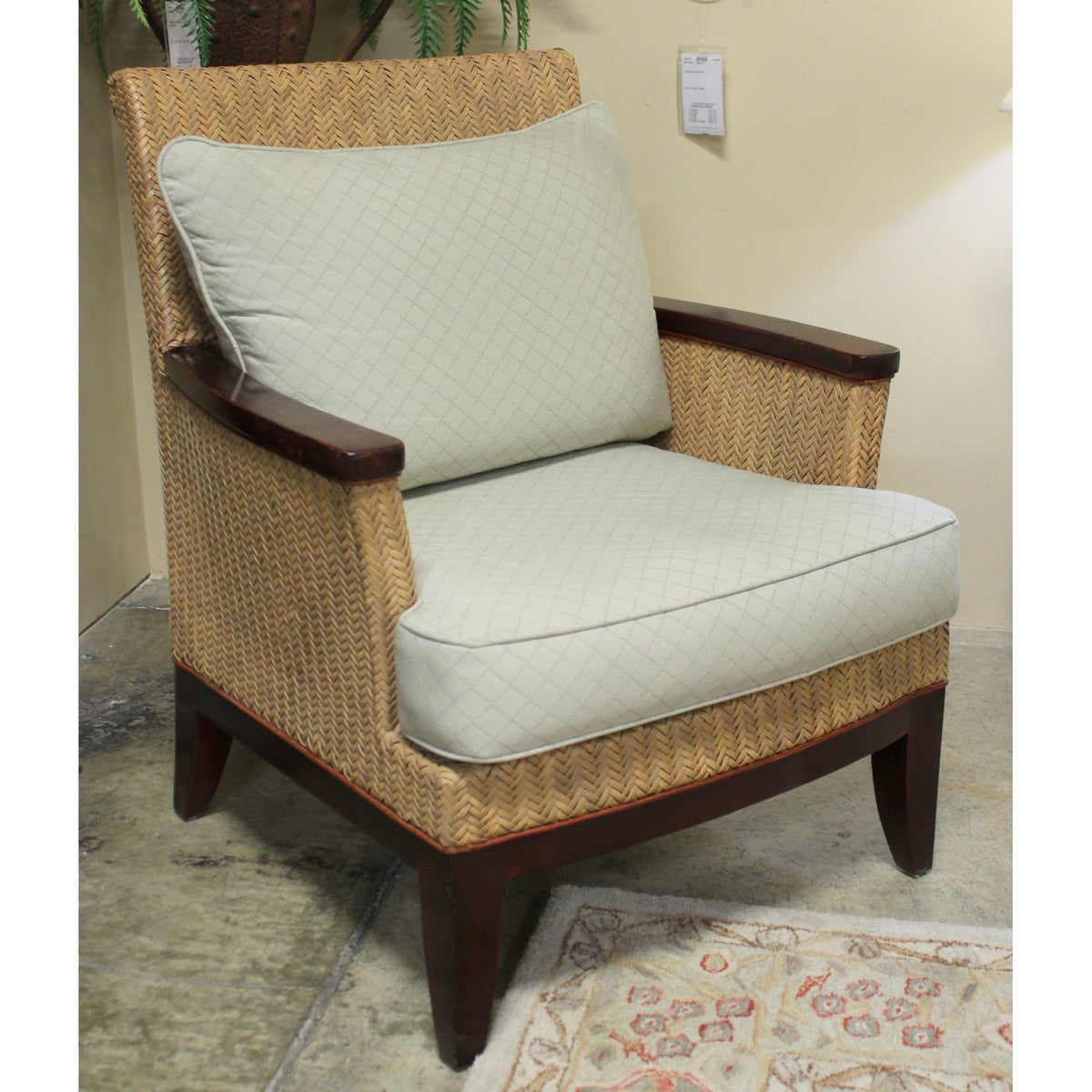Wicker Chair w/Ottoman