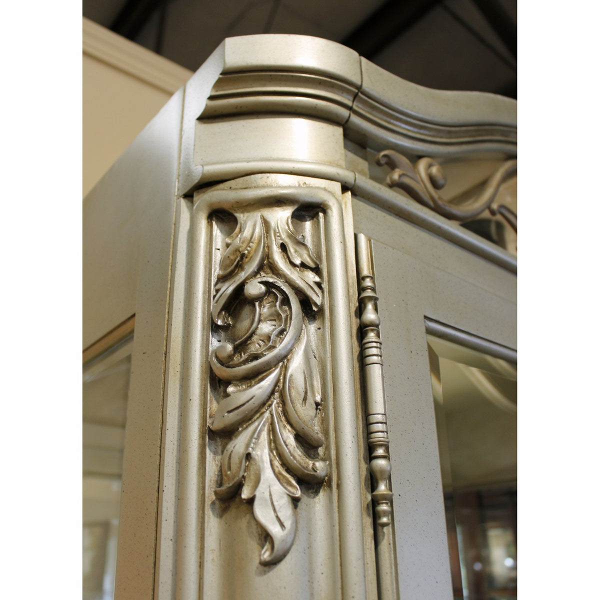 Thomasville Silver Curio Cabinet