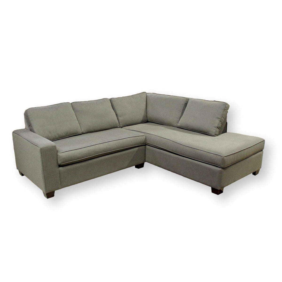 Castellano Sectional w/Chaise