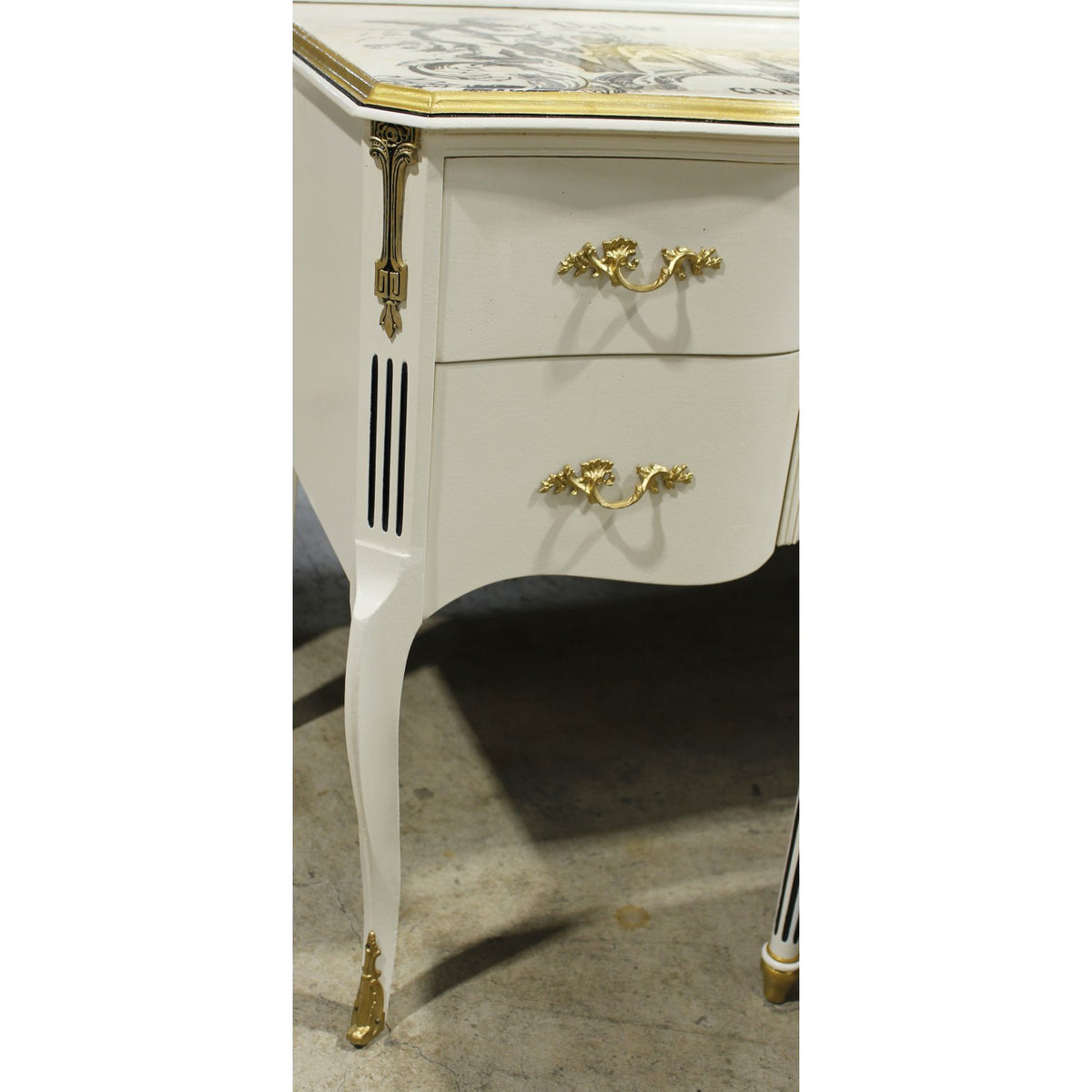 French Motif Vanity w/Stool