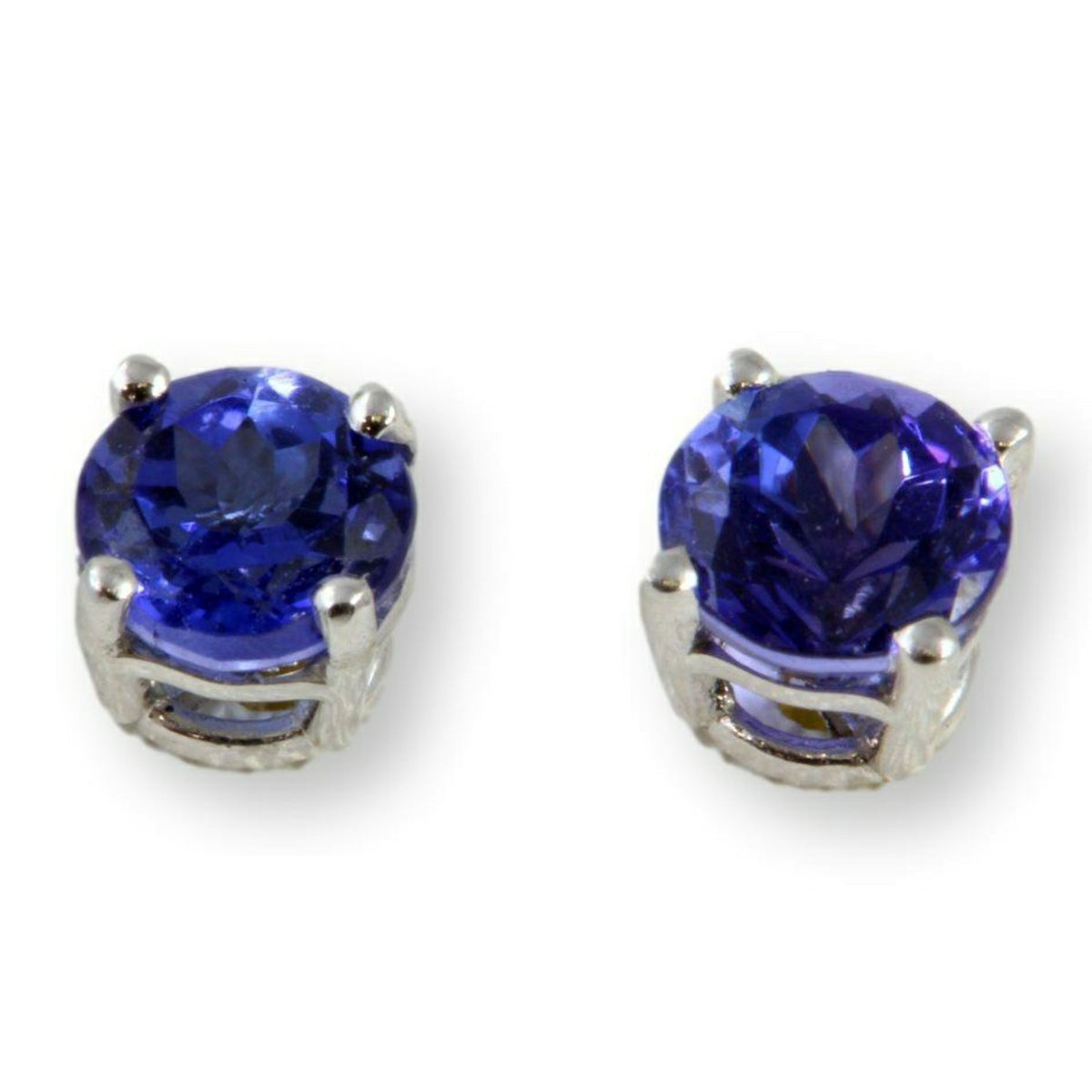 .80ctw Violetish Blue Tanzanite 18K White Gold Stud Earrings