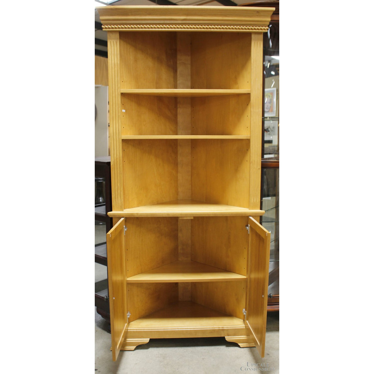 Maple Corner Bookcase w/Cabinet